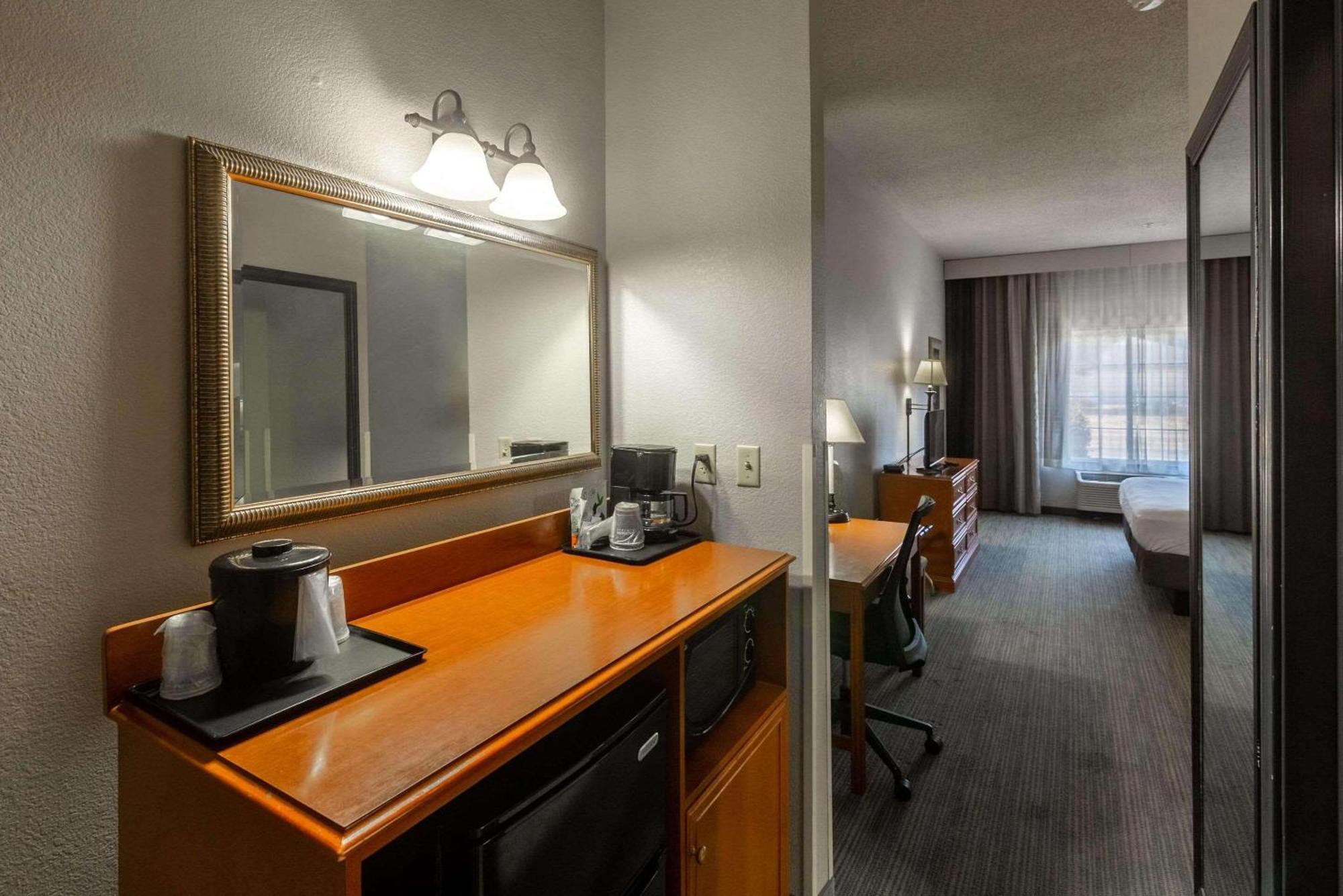 Country Inn & Suites By Radisson, El Dorado, Ar Εξωτερικό φωτογραφία